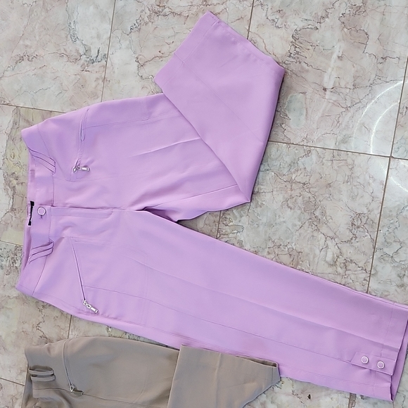 Bundle of DKNY capri and bermuda - Picture 2 of 16